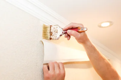 Pose de papier peint à Orval — revêtements muraux et toiles de verre